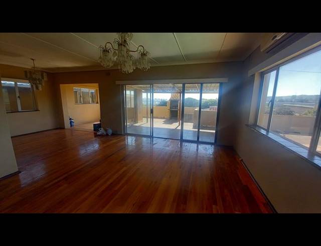 3 BEDROOM HOUSE FOR SALE IN BLUFF